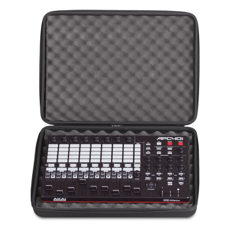 UDG Creator Controller Hardcase Medium Black MK2