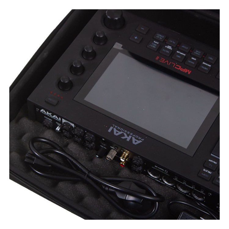 UDG Creator Controller Hardcase Medium Black MK2