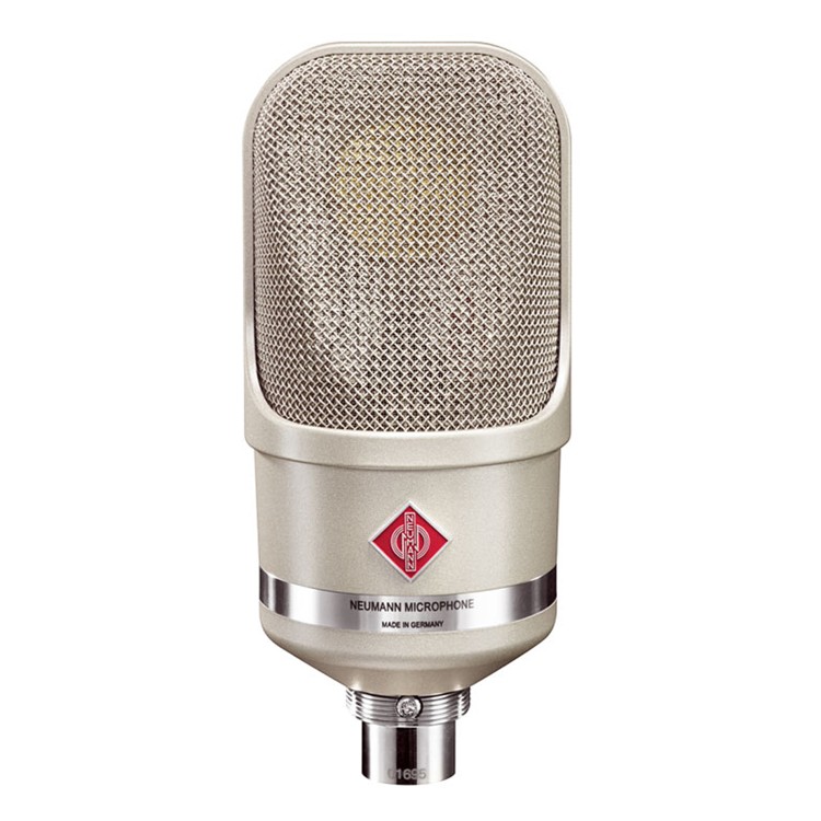 Neumann TLM 107 front