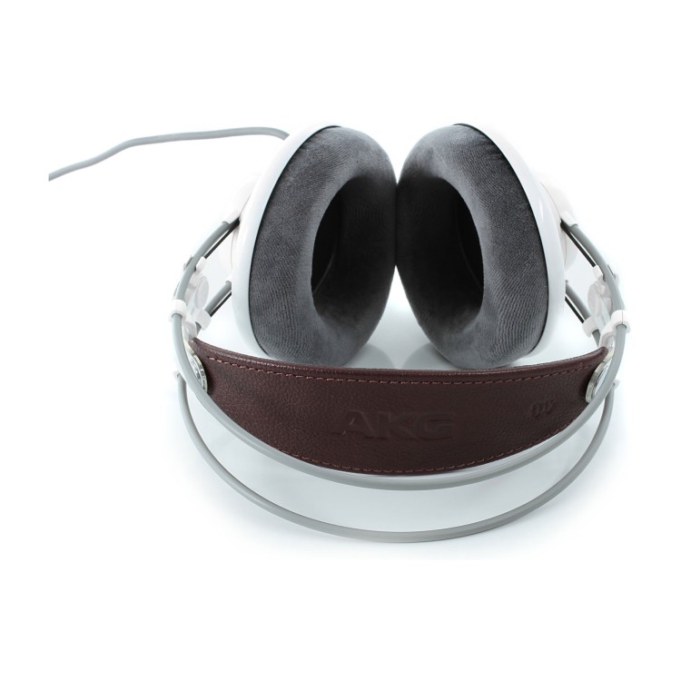 AKG K701