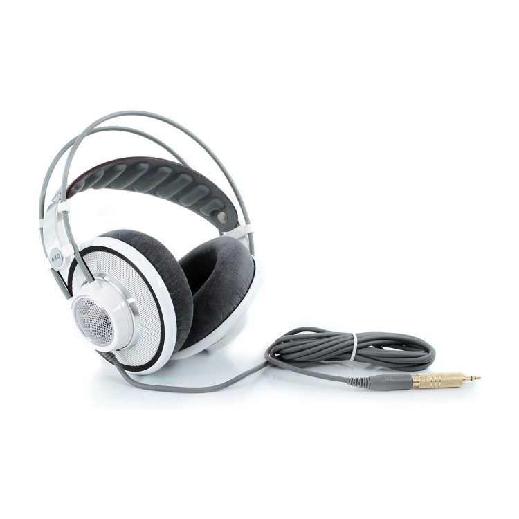 AKG K701